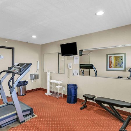 Baymont By Wyndham Cedar Rapids Otel Dış mekan fotoğraf