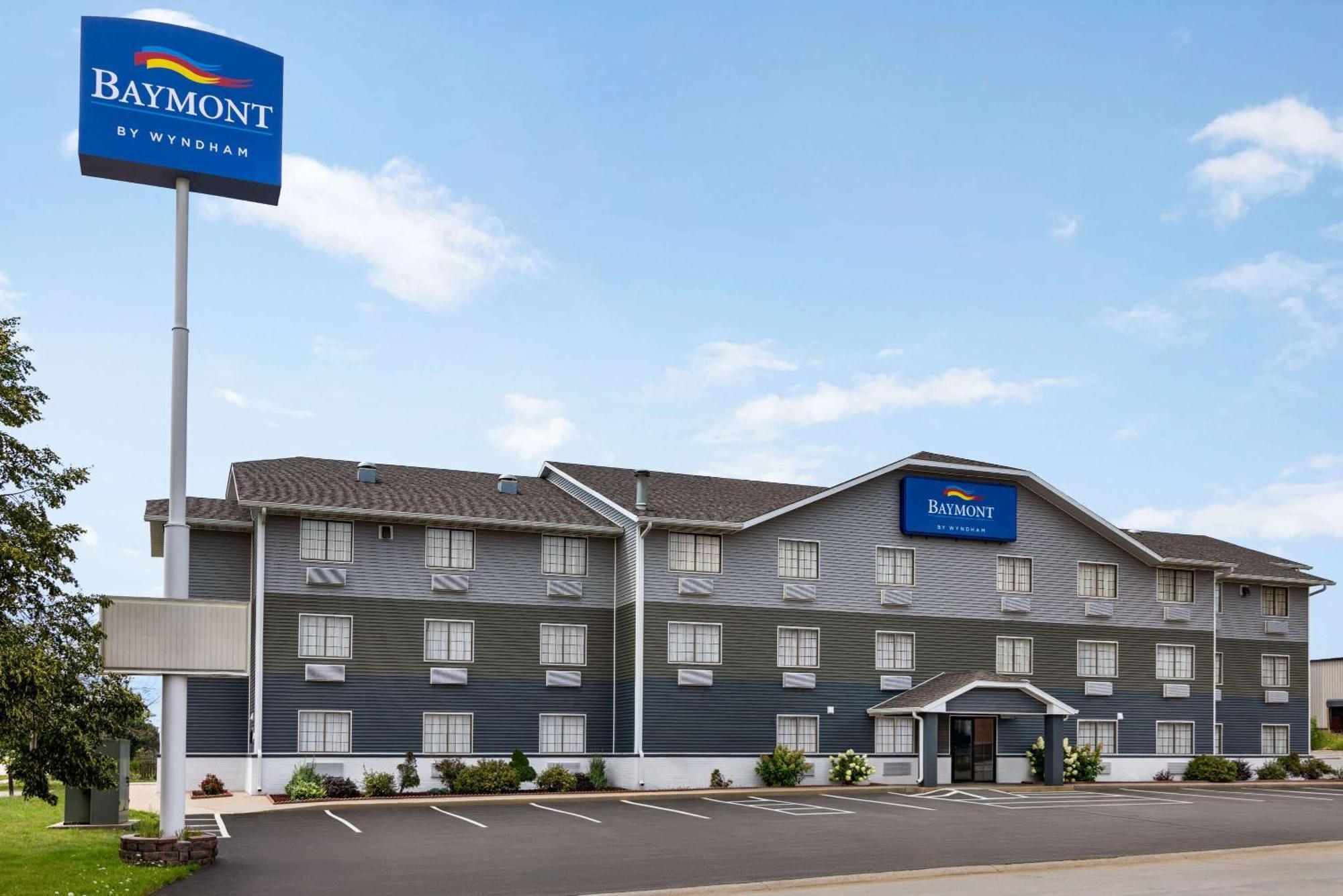 Baymont By Wyndham Cedar Rapids Otel Dış mekan fotoğraf